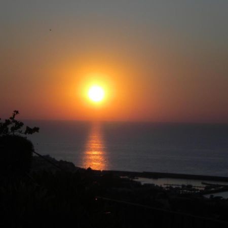 הוסטל Forio di Ischia Ring מראה חיצוני תמונה